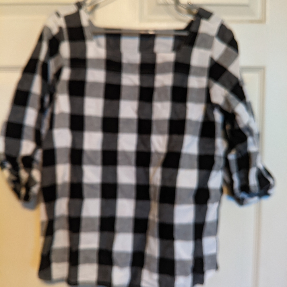 Time and Tru Black and White Gingham Top Preowned